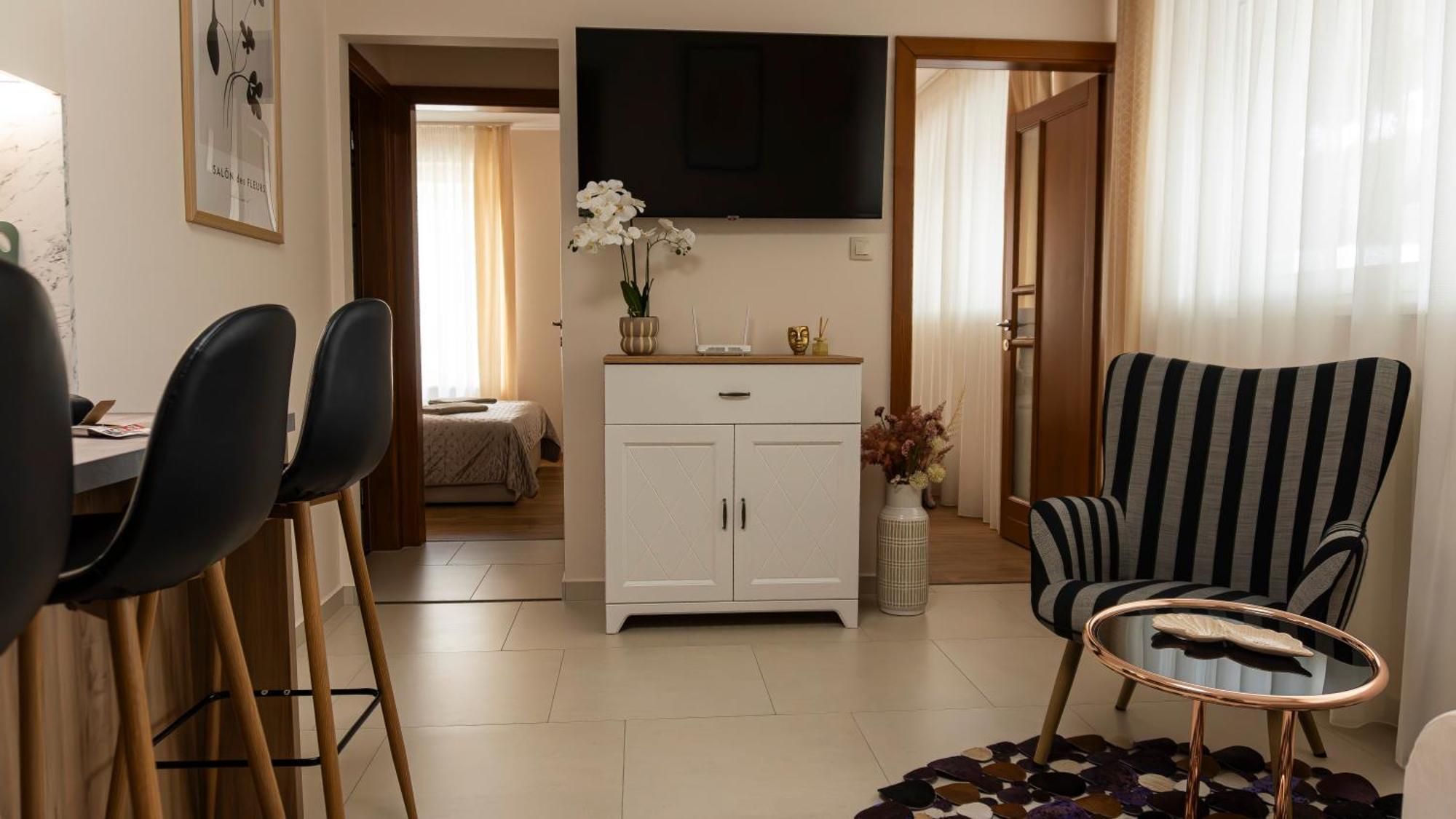 Thermal Irisz Apartman キシュクンハラシュ エクステリア 写真